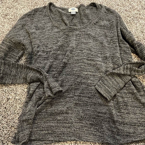 Bundle of 11 Women’s Size Large Tops—Daytrip, Maurice’s, Wet Seal, Old Navy - Picture 5 of 12